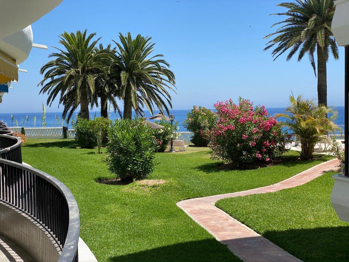 Apartmán Acapulco Playa 100 Nerja Exteriér fotografie